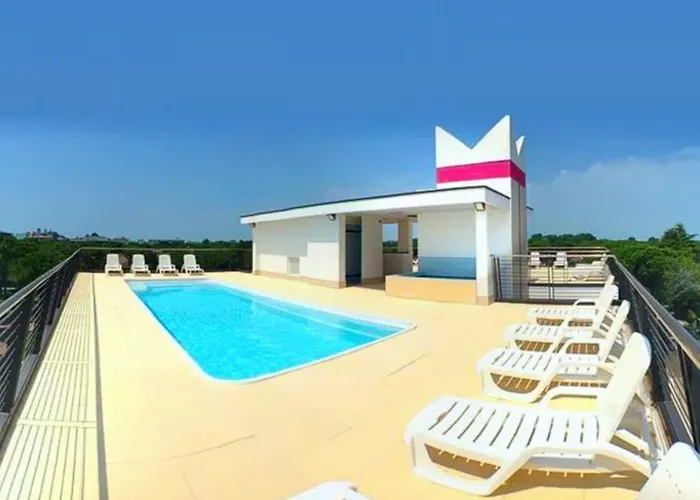 Residenz Regina Ovation Mit Garten Fuer 6 Personen * 比比翁